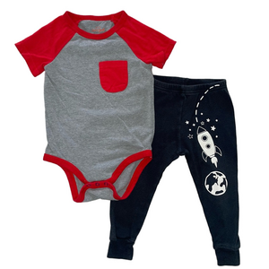 ⭐️18 Months Baby Boys 2-Piece Outfit Set⭐️